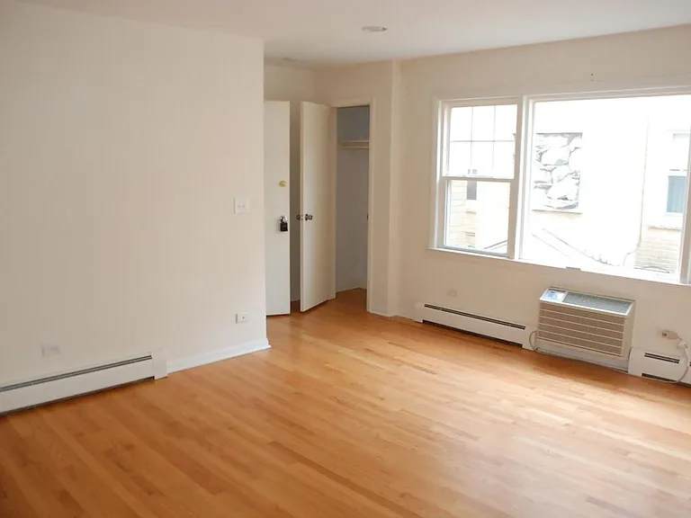 5223 N Oakview St #2 — Photo 4