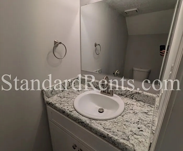 2872 Spruce Cir — Photo 9