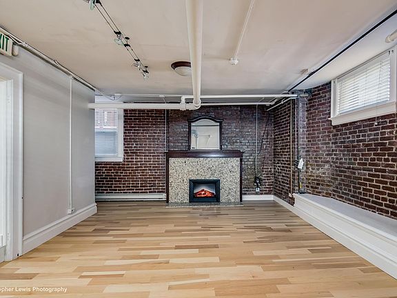 4th image of 1648 N Emerson St #B