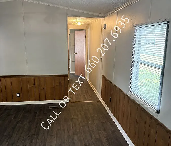913 N Taylorville Blvd #33 — Photo 5