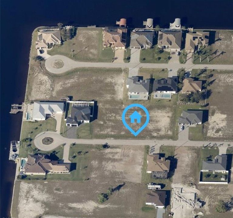1st image of 4627 NW 32nd St