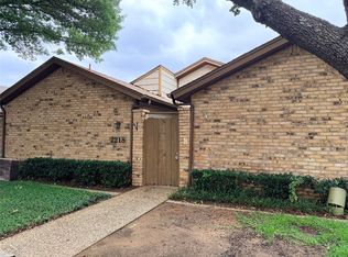 2218 Winter Sunday Way, Arlington, TX 76012