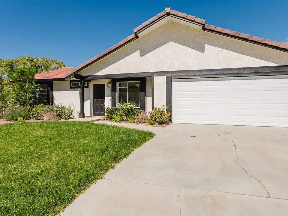 203 Linda Ct