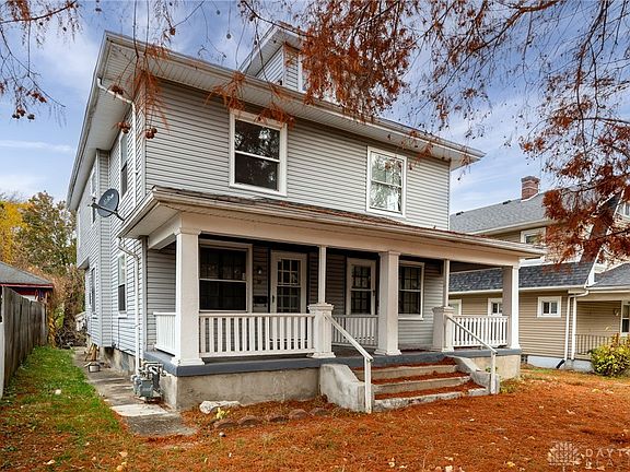 3rd image of 29 Knecht Dr