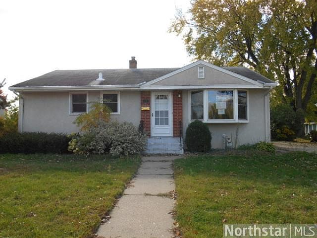 1st image of 126 Poplar St E