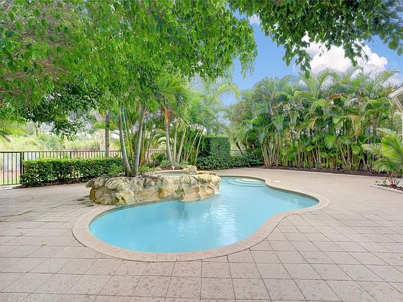 2nd image of 10254 N Sand Cay Lane