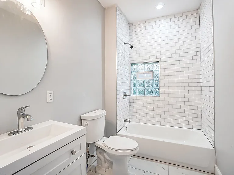 2036 Garrard St — Photo 26