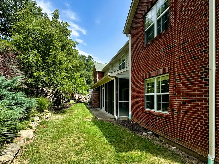 2612 Face Rock Ct — Photo 30