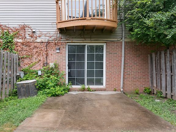 4th image of 483 W Lincoln Ave