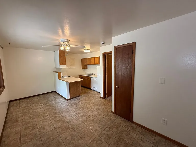 607 C Street in Cheney Near EWU Campus! — Photo 4
