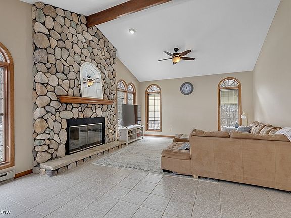 3rd image of 14765 Sleepy Hollow Dr