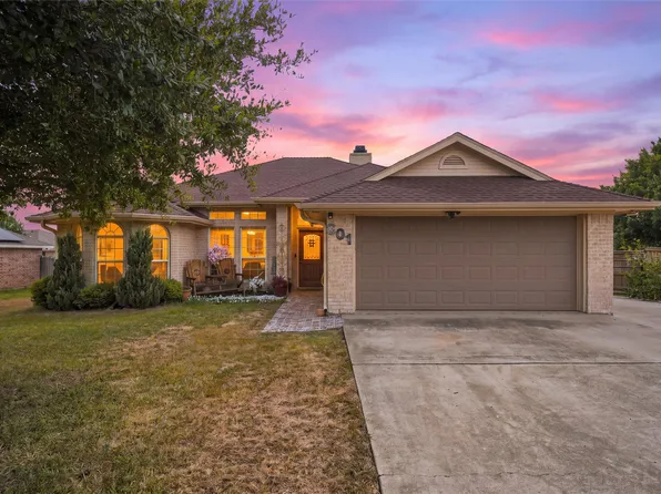 601 Sapphire Blvd, Hewitt, TX 76643
