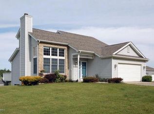 15160 Lockshore Rd, Hickory Corners, MI 49060