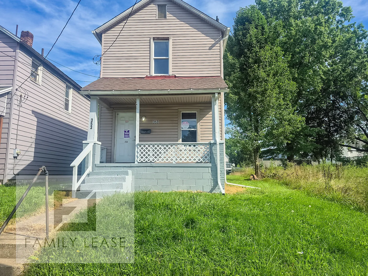 2 bed, 1.5 bath, 925 sqft, $925 — Photo 2