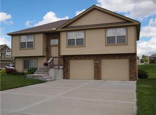 12545 NW Lauren Cir, Platte City, MO 64079