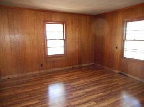 4th image of 306 Wood St