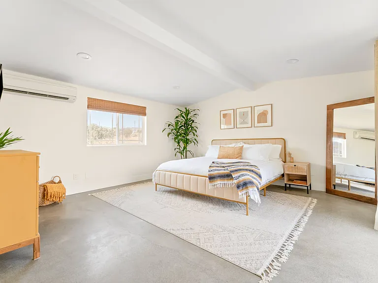 6651 Mount Shasta Ave — Photo 5