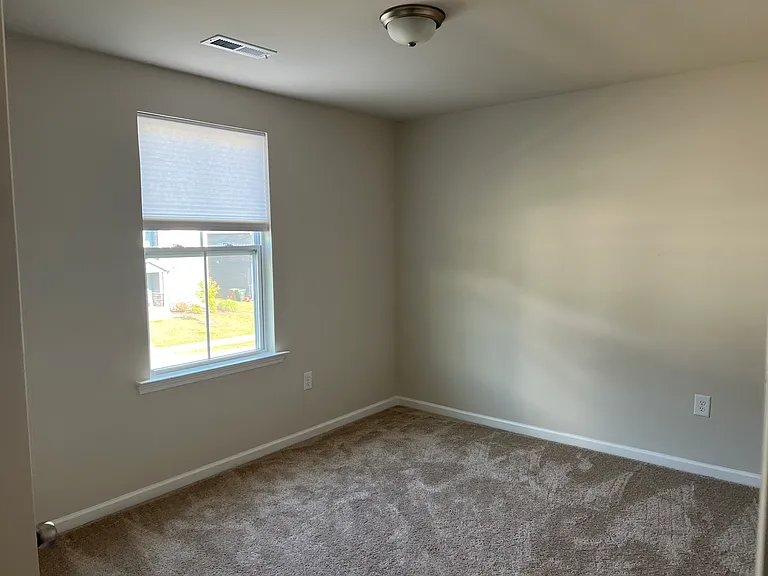 184 Karlov Rd — Photo 17