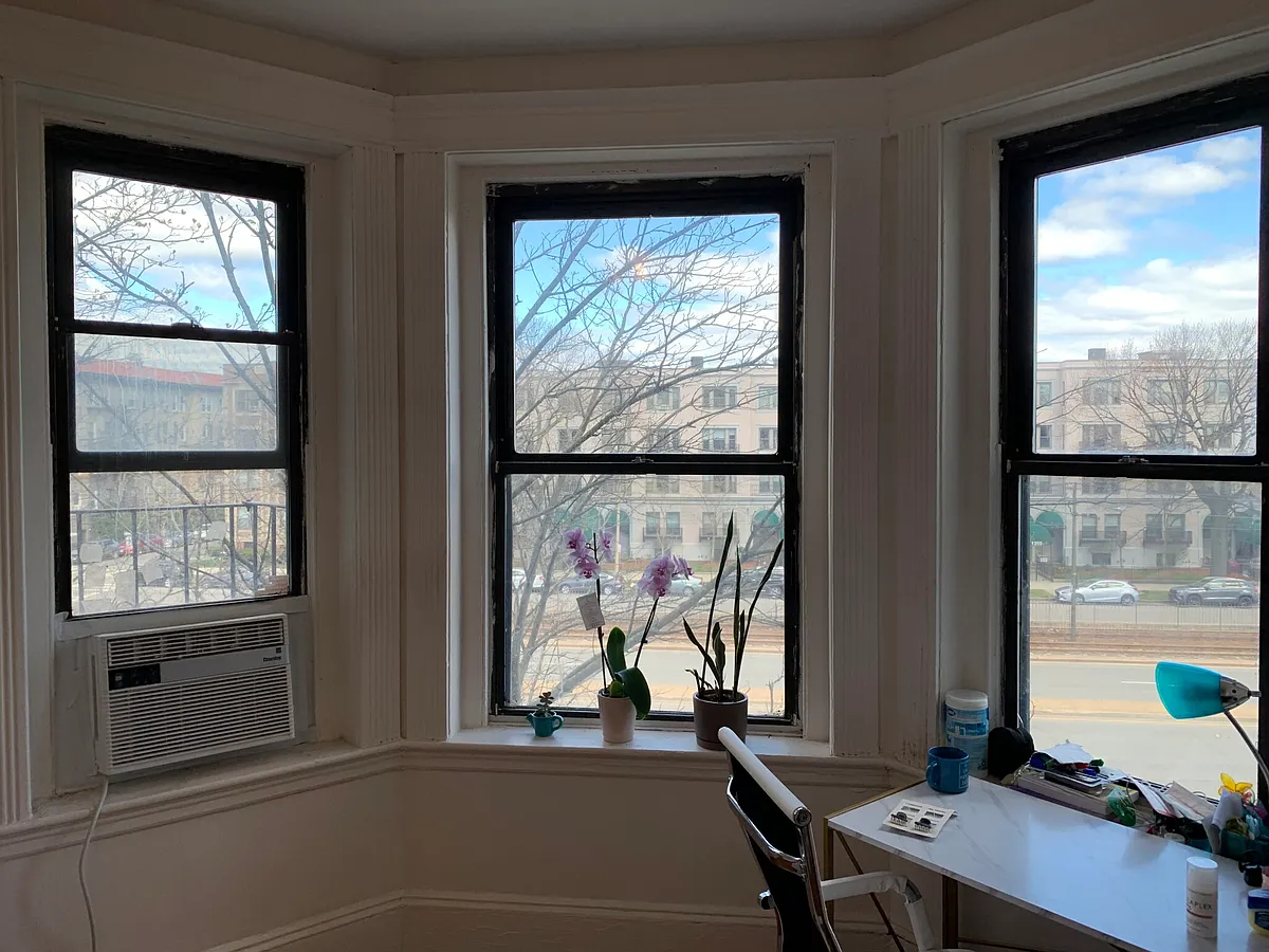 Building Photo - 1254 Commonwealth Ave #14