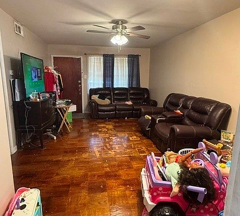 5th image of 1101 Glasgow Rd