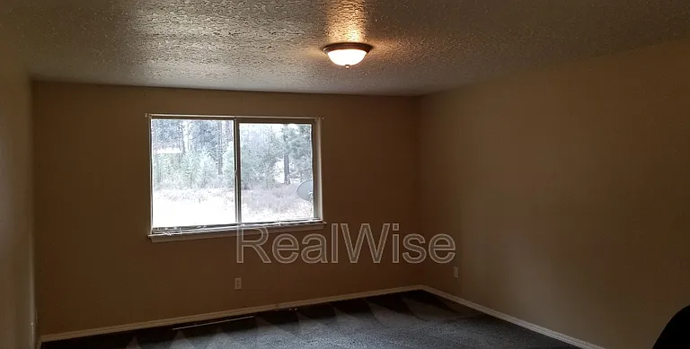 16139 Park Dr — Photo 7