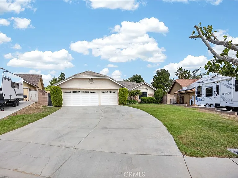 42421 Boulder Dr — Photo 2