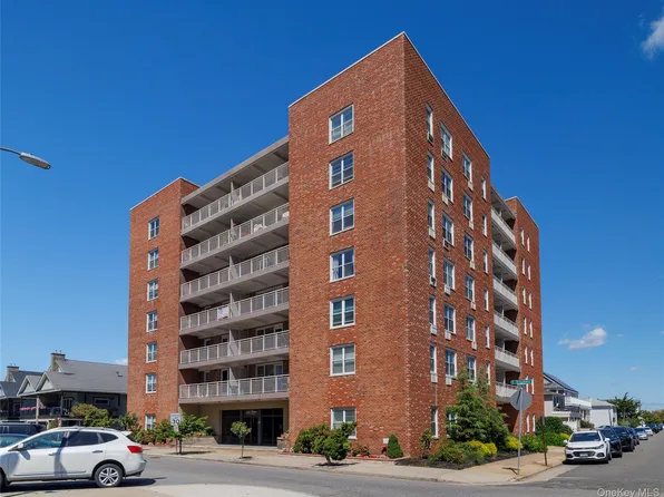 855 E Broadway #PHB, Long Beach, NY 11561