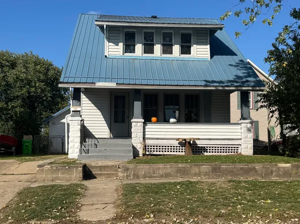 1028 Kenilworth Ave, Coshocton, OH 43812