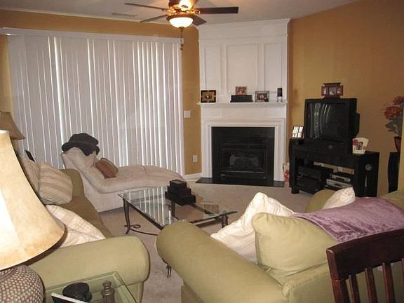 Beautiful den & fireplace