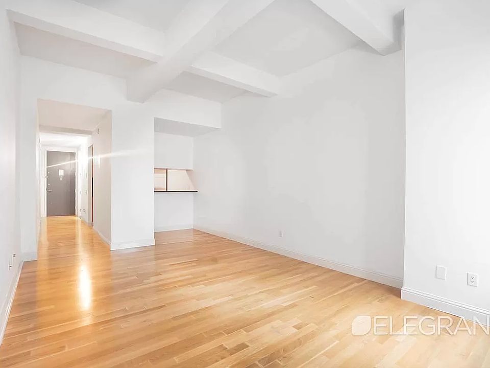 1st image of 88 Greenwich St APT 812