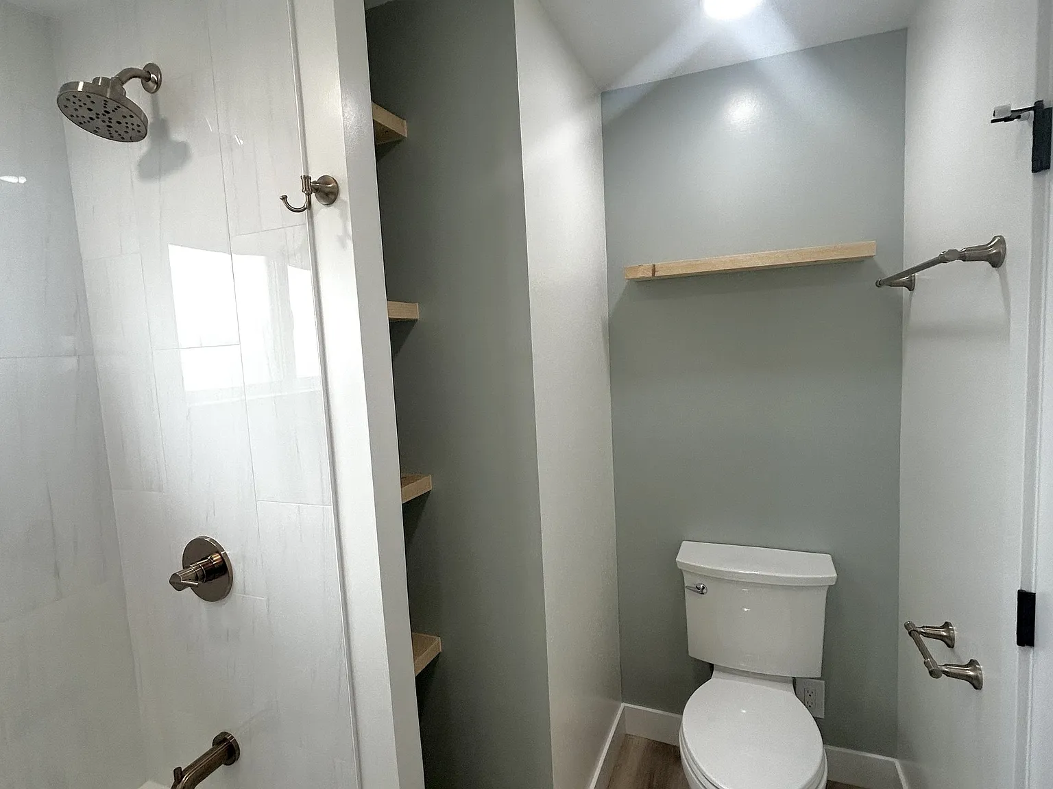 2 bed, 750 sqft, $2,950 — Photo 4