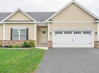 46 Kirkdale Cir, Rochester, NY 14612