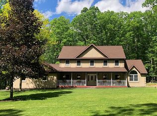 12 Kenoza Dr, Hazleton, PA 18202