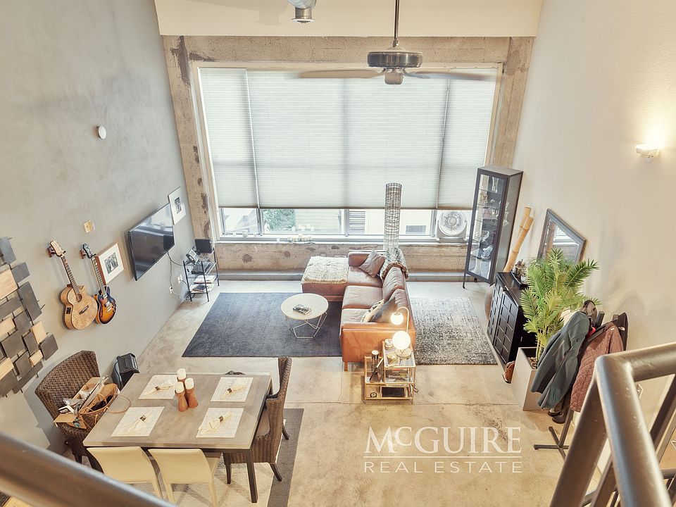 1st image of 346 1st St APT 209