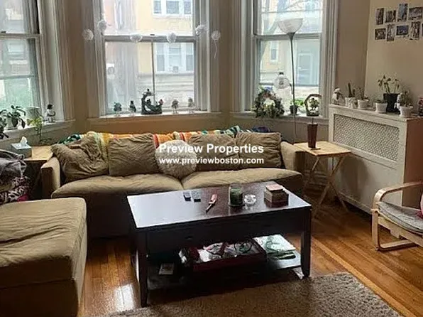 (undisclosed Address), Brookline, MA 02446