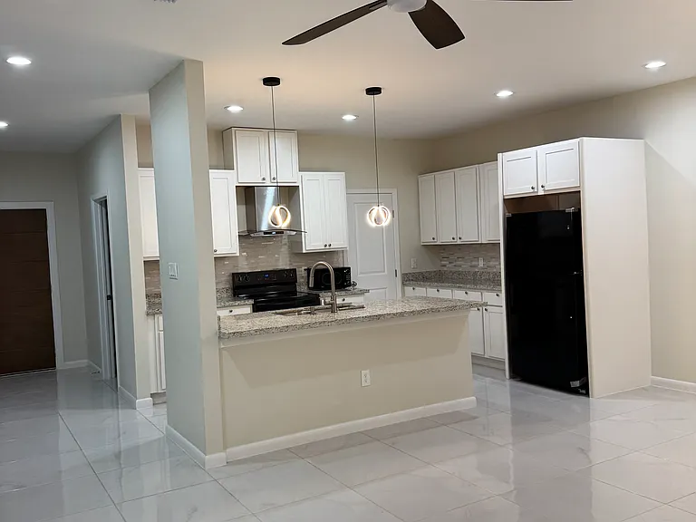 1413 El Caporal Dr — Photo 5