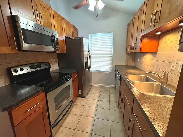 1254 Corkwood Cir — Photo 9