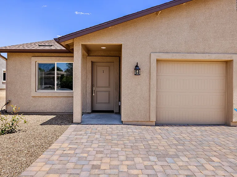 6201 N Reata Dr #1 — Photo 5