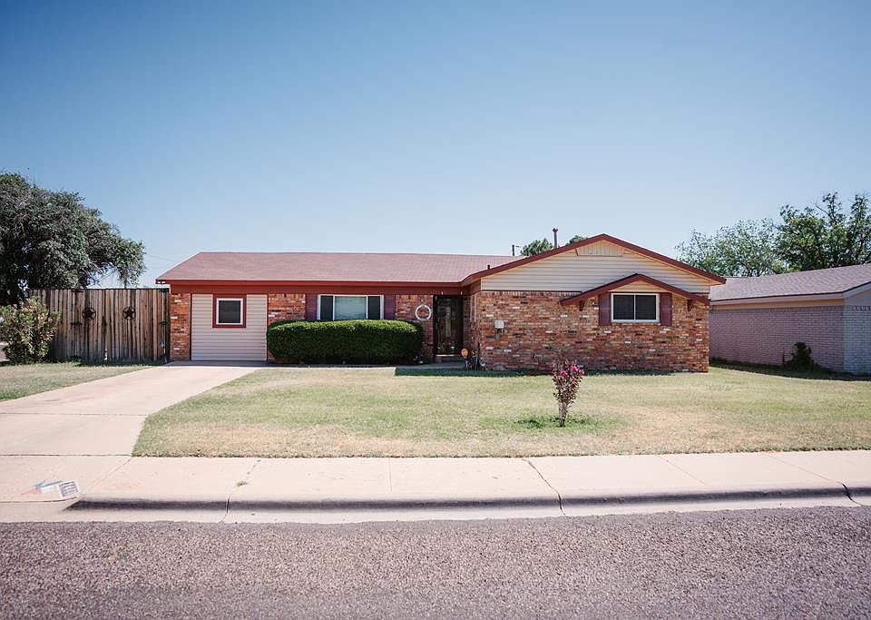 1st image of 1444 Sandalwood Ln