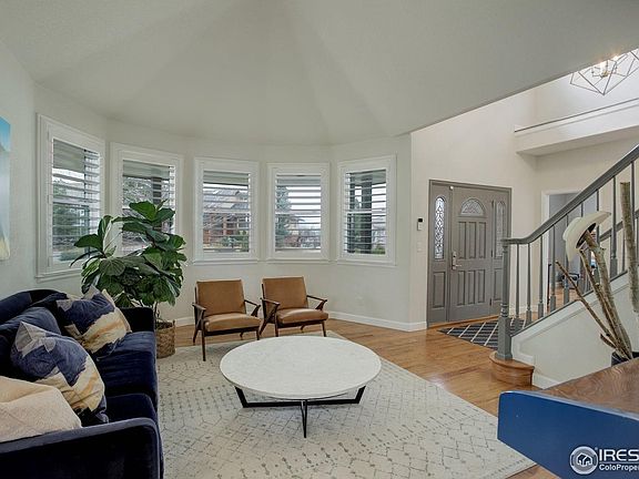 5th image of 366 Blackhawk Ln