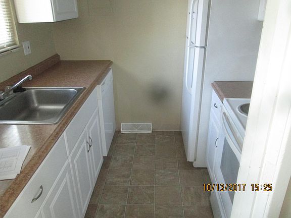 4th image of 1124 McCarley Dr W