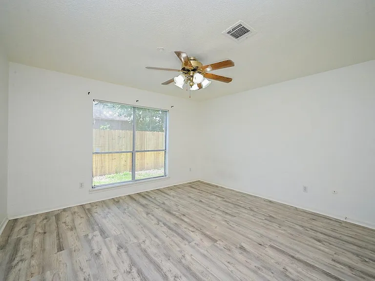 7735 Quail Meadow Dr — Photo 27