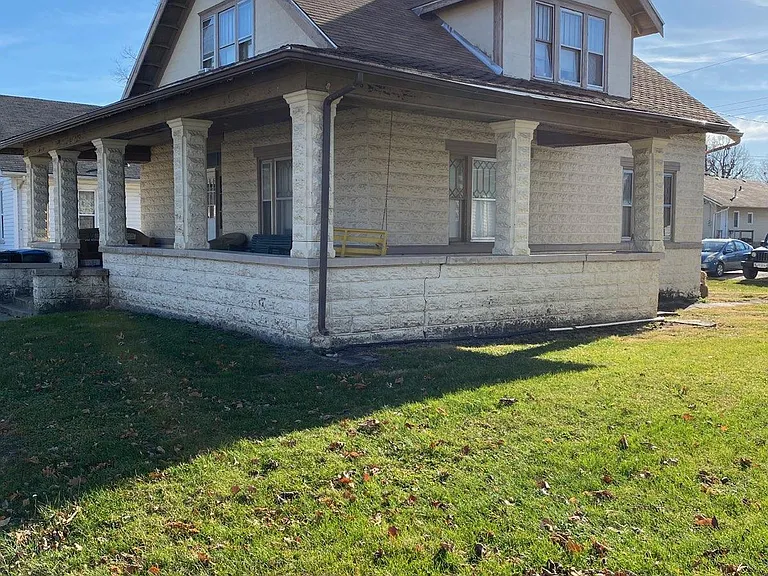 620 E Jefferson St — Photo 6