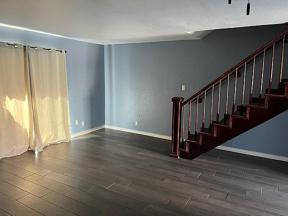 4th image of 2304 Shidler Dr APT 61