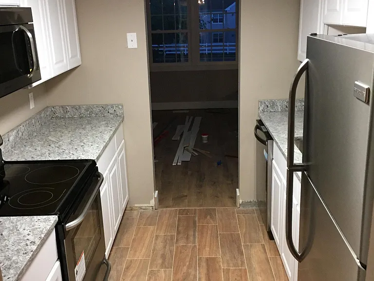 2818 Beechtree Ln — Photo 2