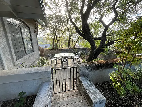258 Hoffman Ave Photo 1