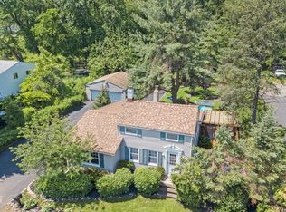 194 Horseneck Rd, Fairfield, NJ 07004