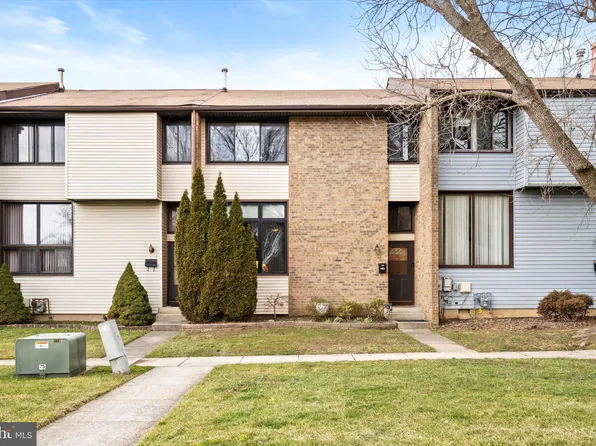 366 Iverson Pl, East Windsor, NJ 08520