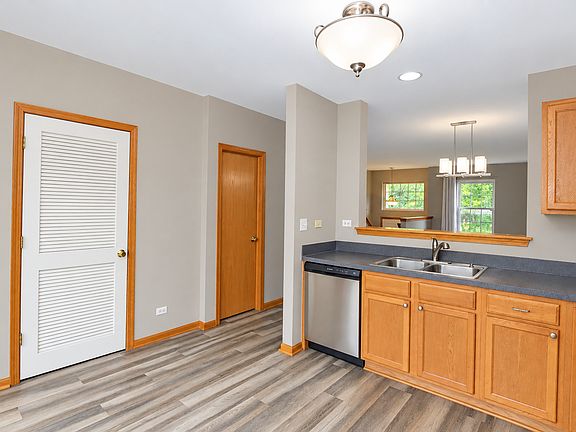 5th image of 1306 Shamrock Ln
