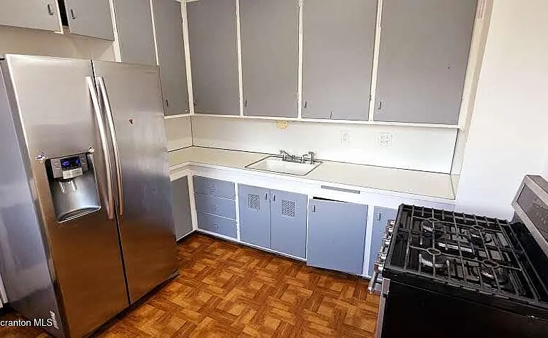 611 Colfax Ave — Photo 7